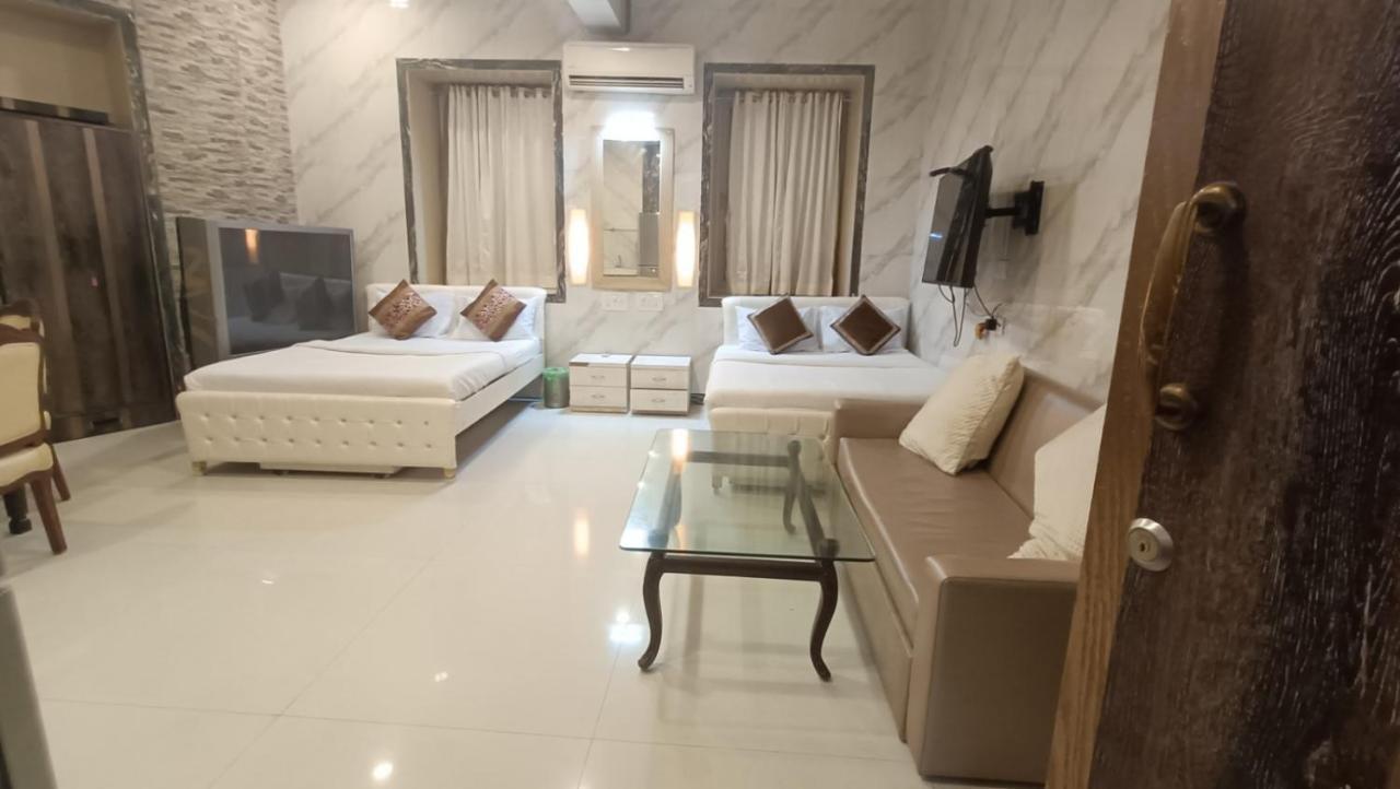 Hotel Oliver Мумбаї Екстер'єр фото