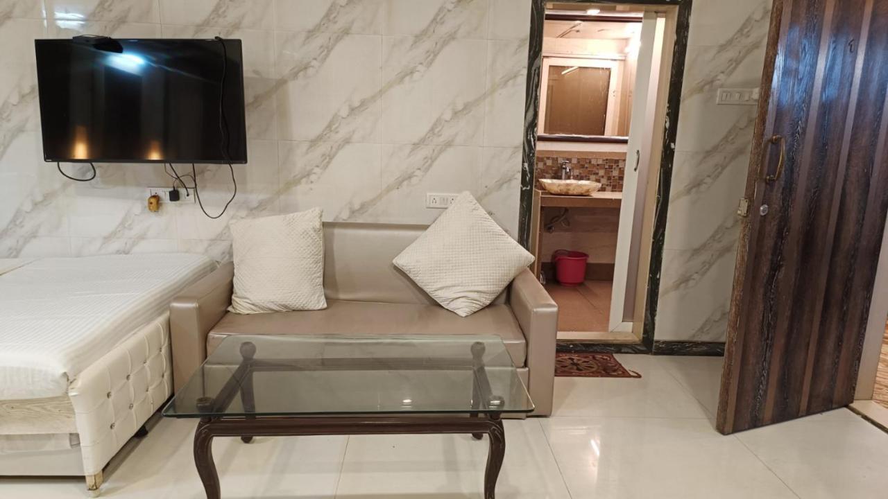 Hotel Oliver Мумбаї Екстер'єр фото
