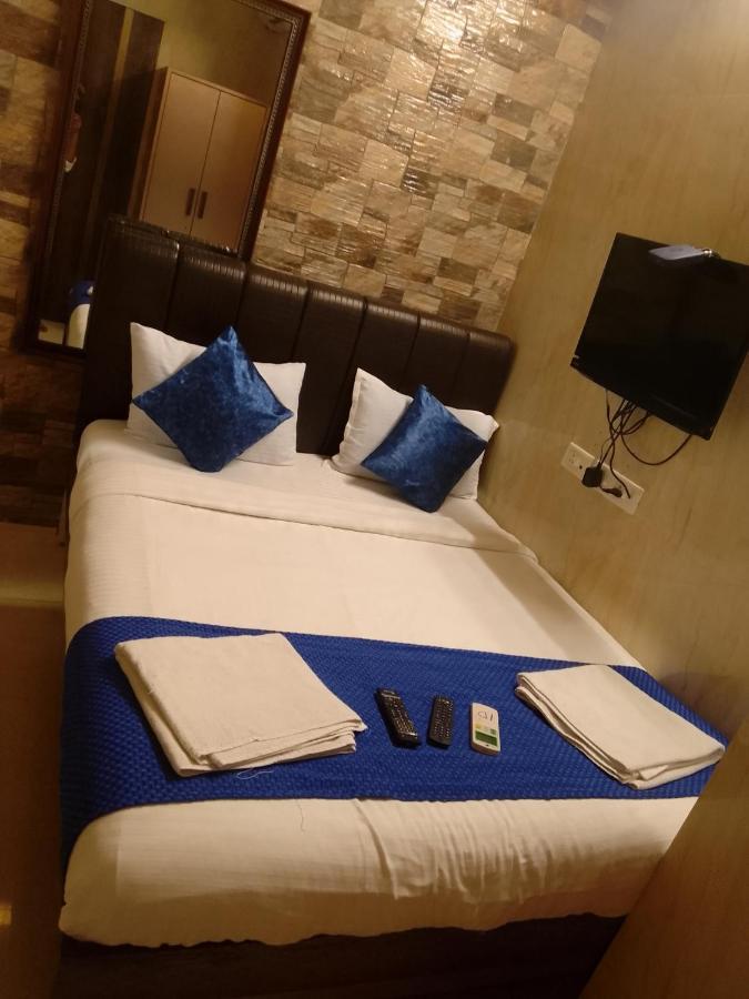 Hotel Oliver Мумбаї Екстер'єр фото