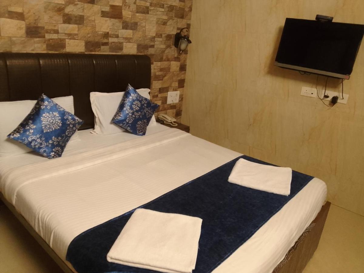 Hotel Oliver Мумбаї Екстер'єр фото